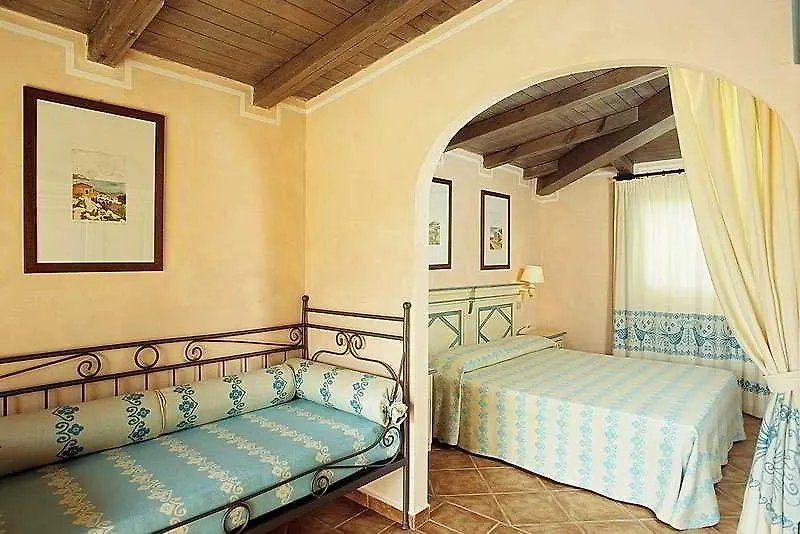 מלון פורטו צ'רבו Colonna Country Club