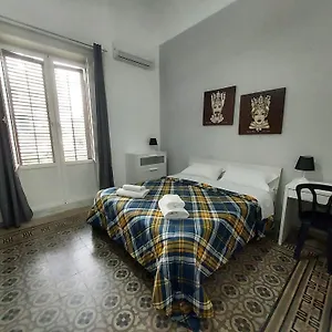 https://la-casa-del-moro-all-opera.sicilyhotelsitaly.net